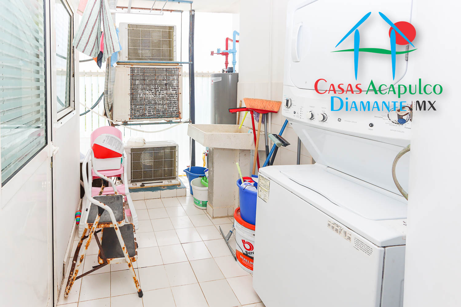 Maralago E 402 - Área de lavandería 1